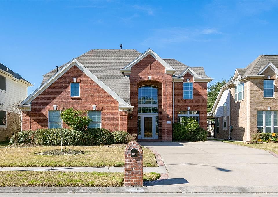 1st image of 3808 Ashwood Cir