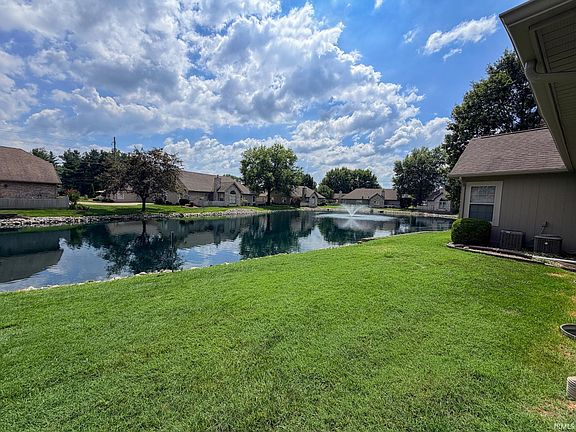 4th image of 8227 River Park Way