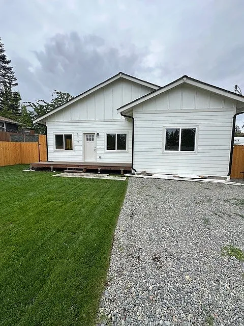 3 bed, 1000 sqft, $2,700 — Photo 2