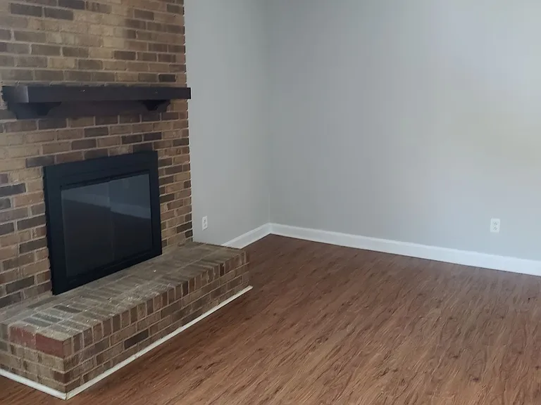 8111 Marcus Ln — Photo 4