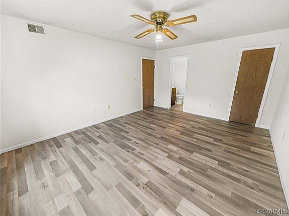 3rd image of 9389 Horse Castle Ct Unit 708