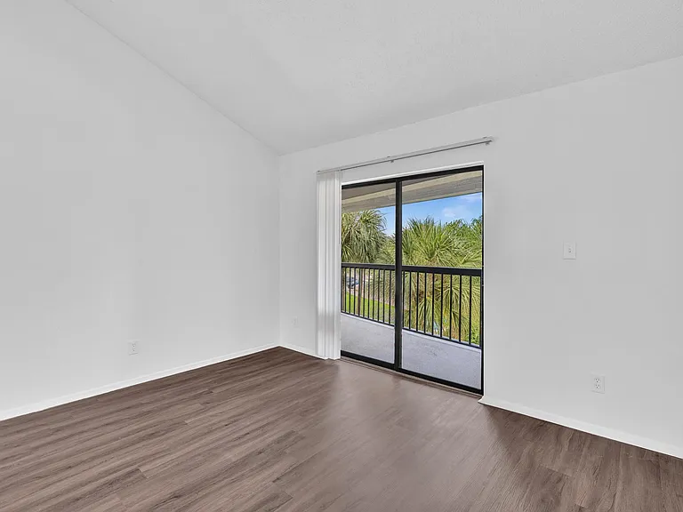 11225 W Atlantic Blvd #306 — Photo 17