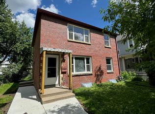 1636 S 22nd St #1, Lincoln, NE 68502