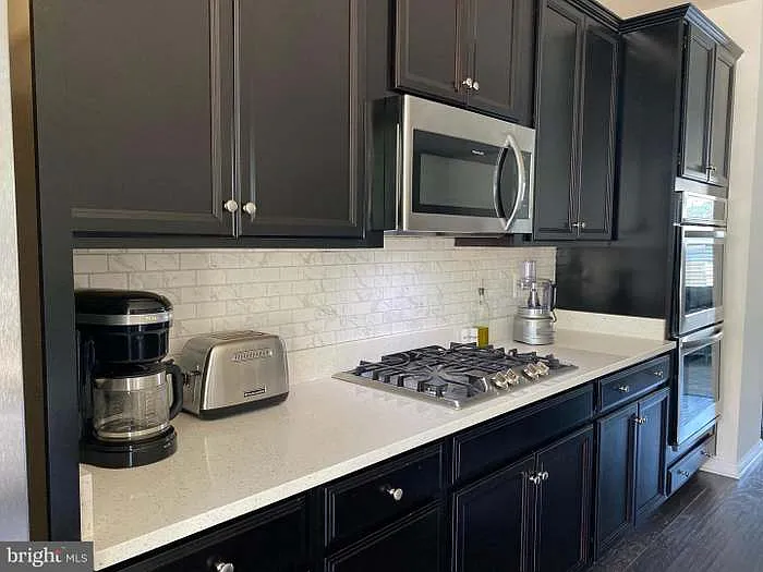 2802 Pinebrook Rd — Photo 13