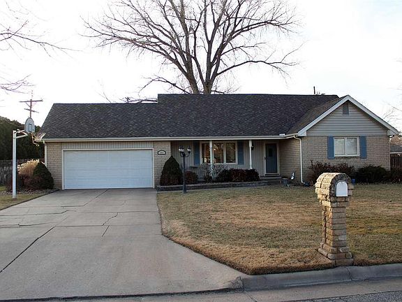 3rd image of 3001 Princeton Dr