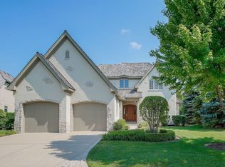 65 Forest Gate Cir, Oak Brook, IL 60523