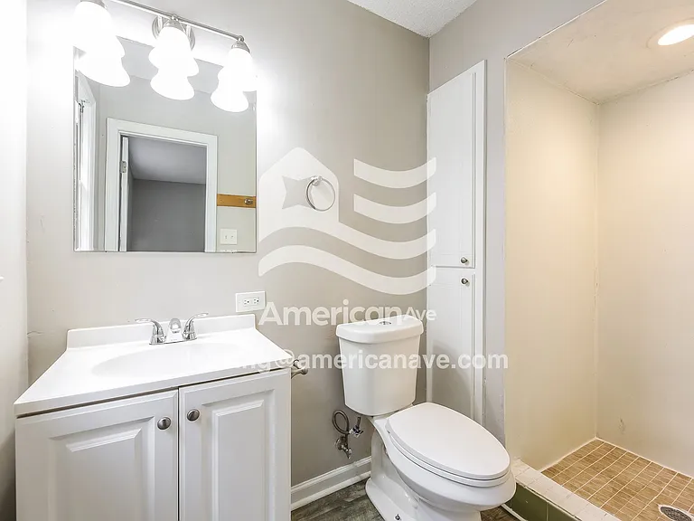 15230_011_main_bathroom_14044435.jpg