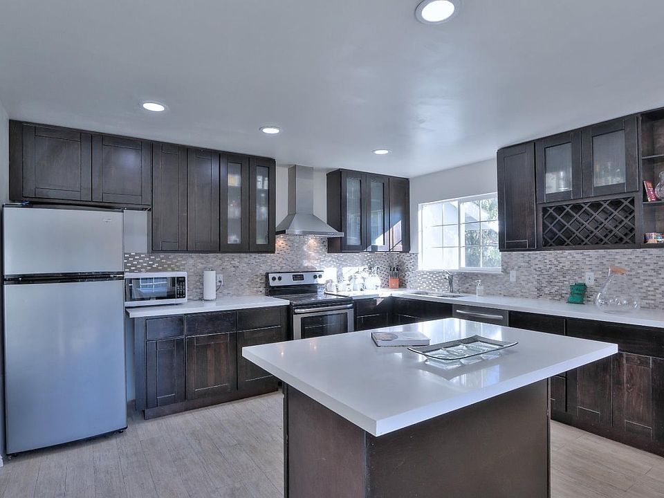 1st image of 1235 Becket Dr