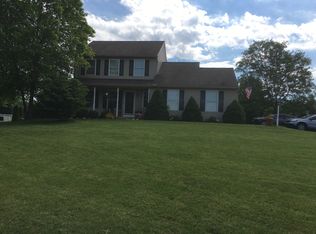 813 W 7th Ave, Parkesburg, PA 19365