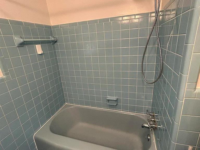 1607 Chapman Ave NE — Photo 19