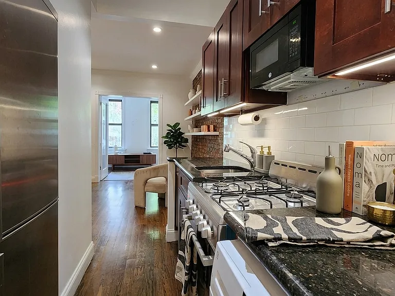 307 Mott St #2B — Photo 2