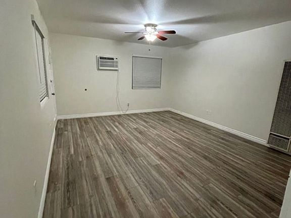 4th image of 12635 Josephine St