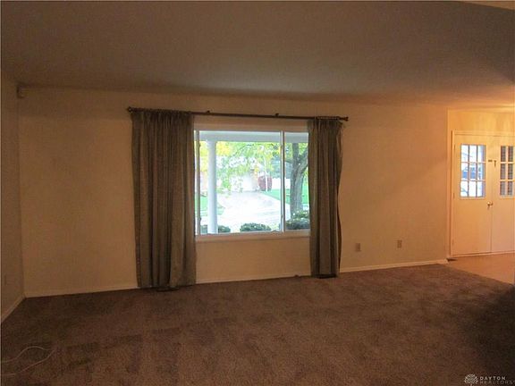 2nd image of 281 Bellaire Dr