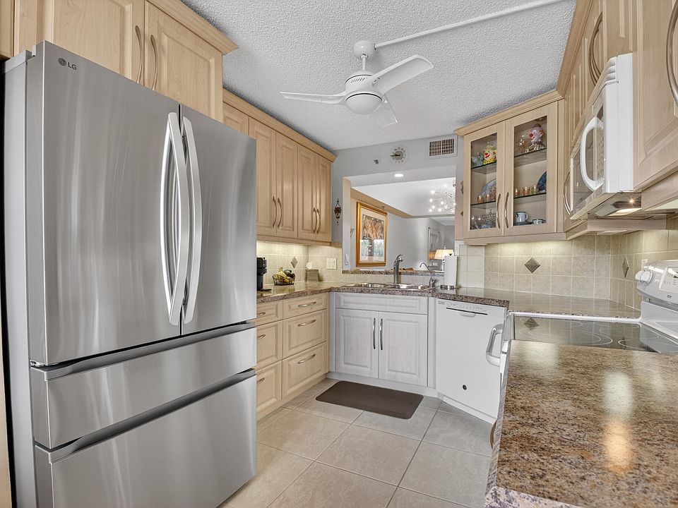 1st image of 9260 SW 14th Street #2207