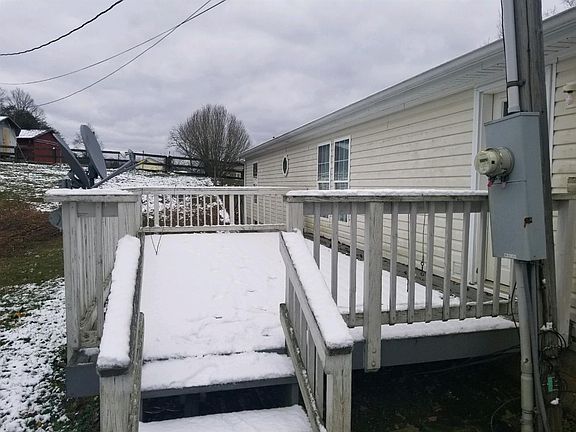 4th image of 7070 Highway 779