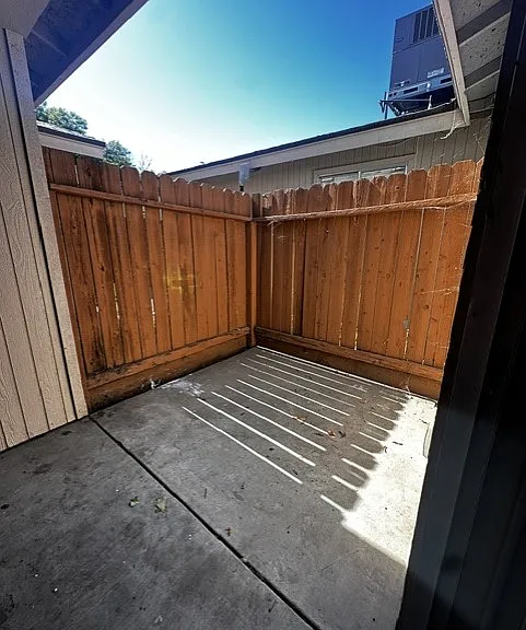 3223 W Clinton Ave #101 — Photo 13