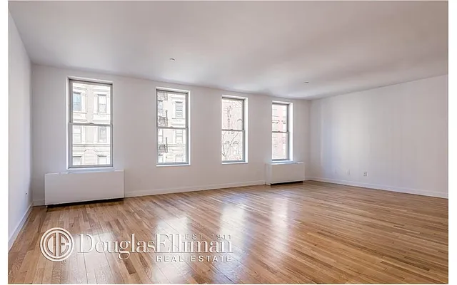 Rented by Douglas Elliman | media 22