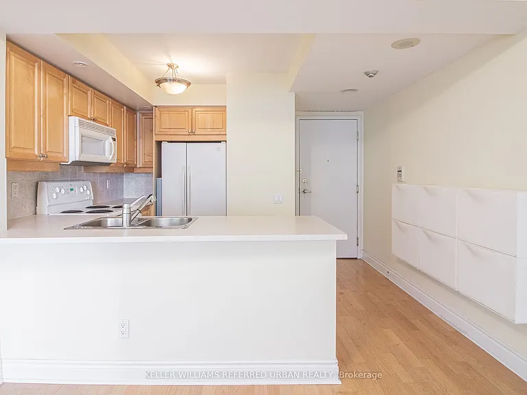 5 Northtown Way #1007 — Photo 1