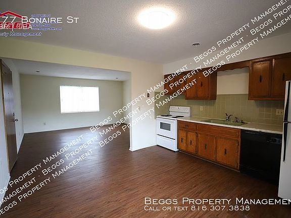 3rd image of 277 Bonaire St