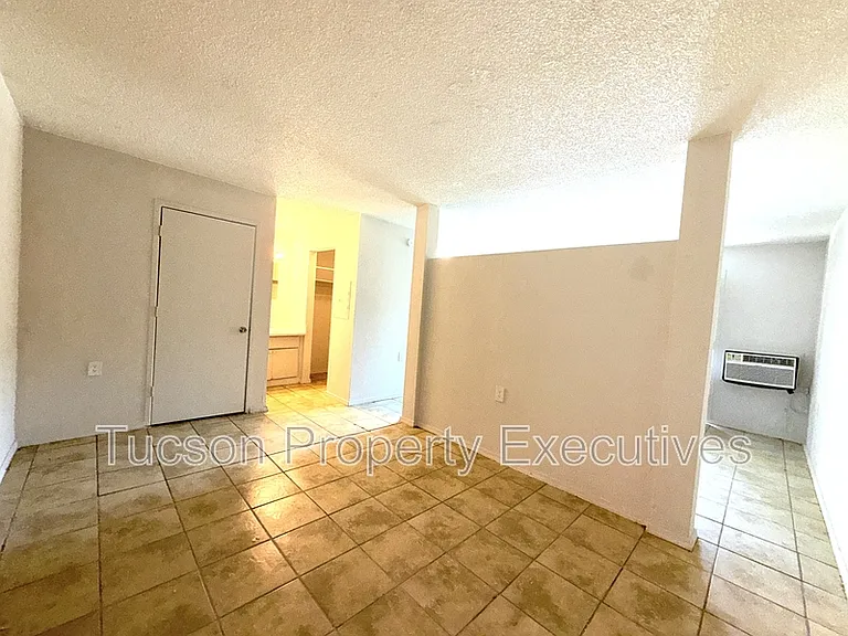 3810 E Monte Vista Dr #108 — Photo 6