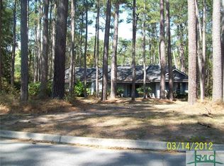 28 Hemingway Cir, Savannah, GA 31411