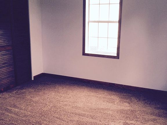 3rd image of 406 Hyland Ave