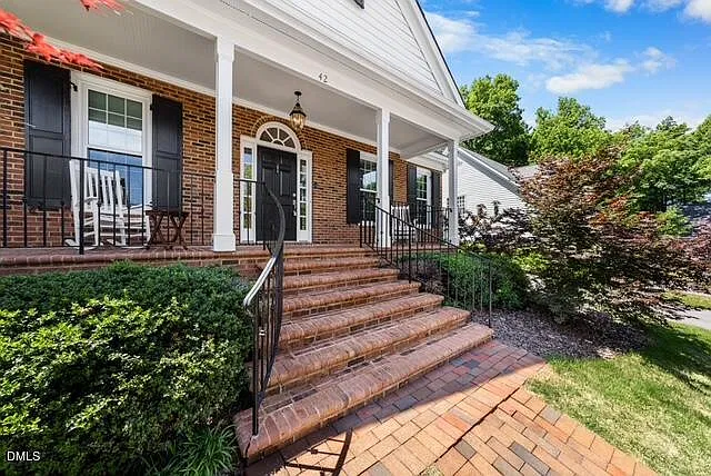 4 bed, 3.5 bath, 3453 sqft, $3,250 — Photo 1
