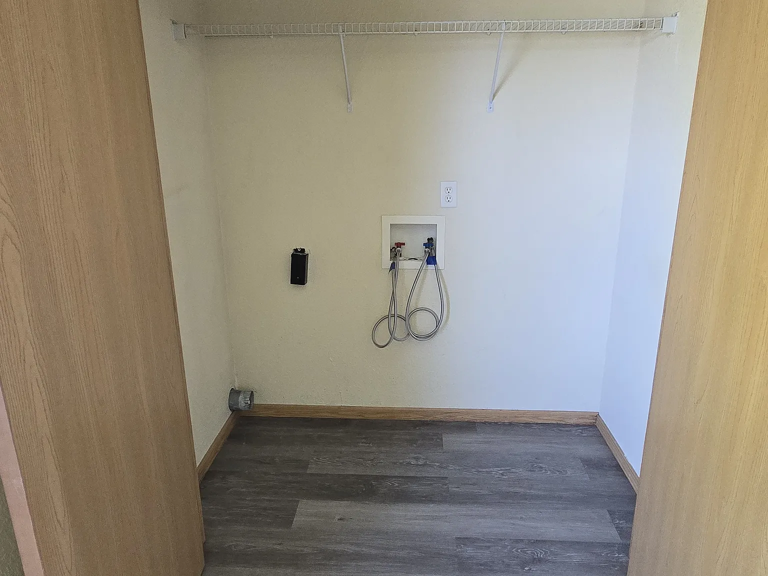 2 bed, 800 sqft, $900 — Photo 2