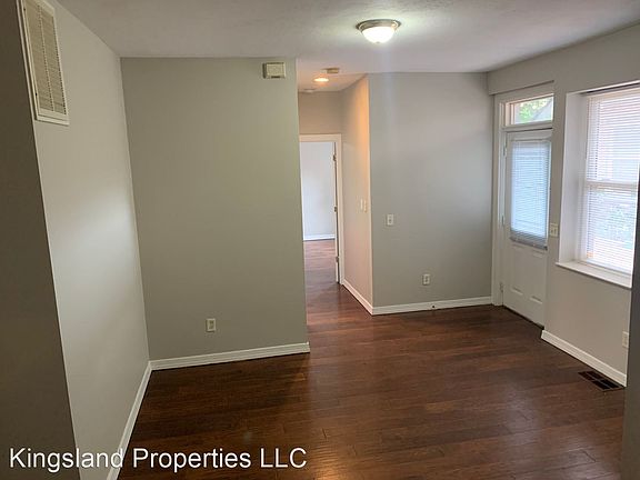 3rd image of 819 Allen Ave #C