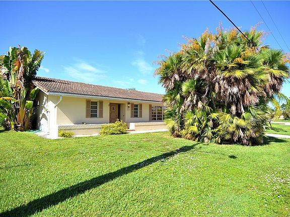 2nd image of 1315 Tuscany Dr