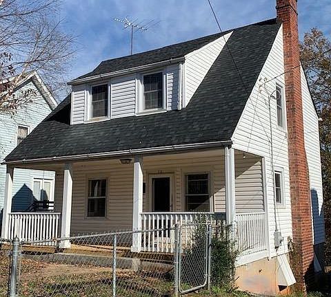 3rd image of 512 Orchard St