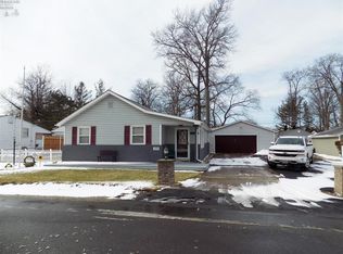 350 Essex Rd, Vermilion, OH 44089