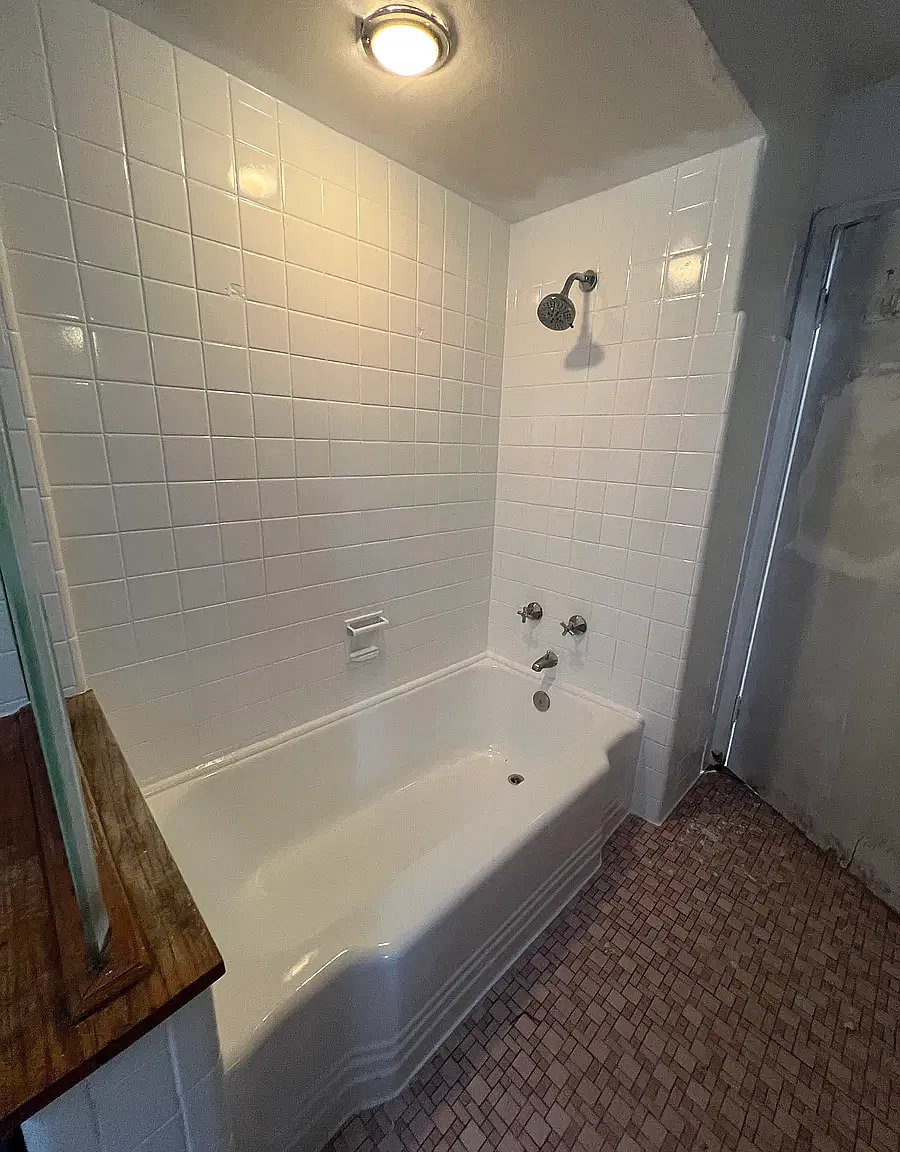 7159 S Francisco Ave — Photo 3