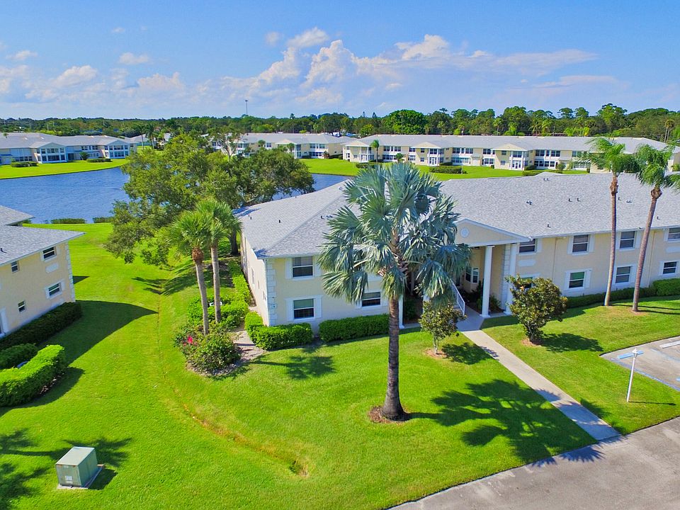 1st image of 402 Grove Isle Circle