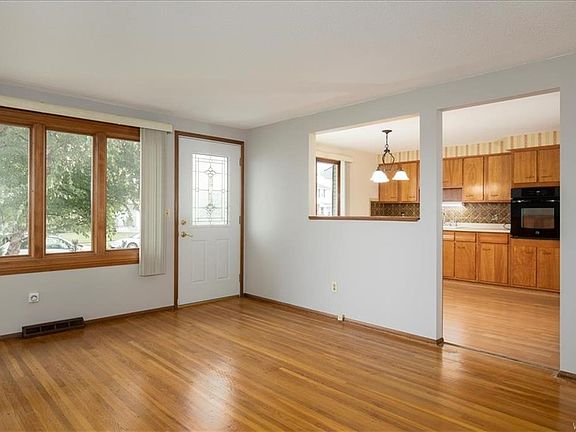 2nd image of 39 Barnabas Dr