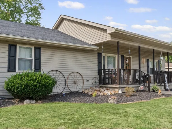 1154 8th St NW, Linton, IN 47441