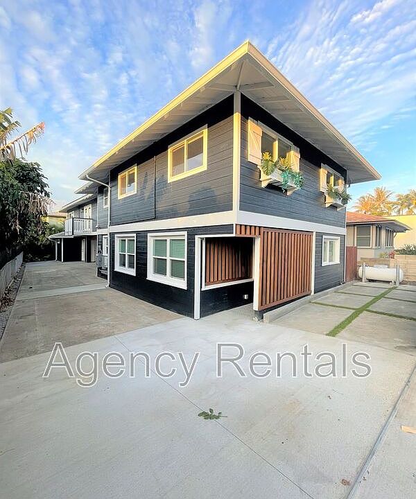 1st image of 3036 Monsarrat Ave #C
