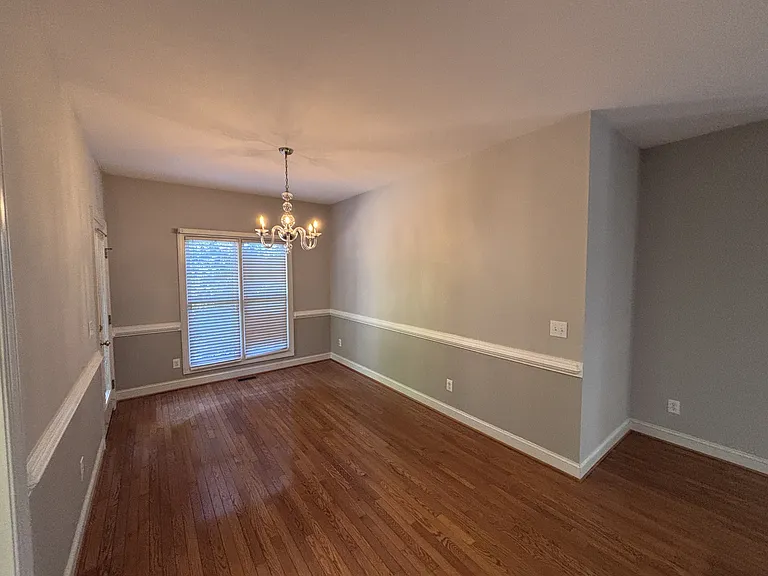 420 Lake Forest Dr SE — Photo 11