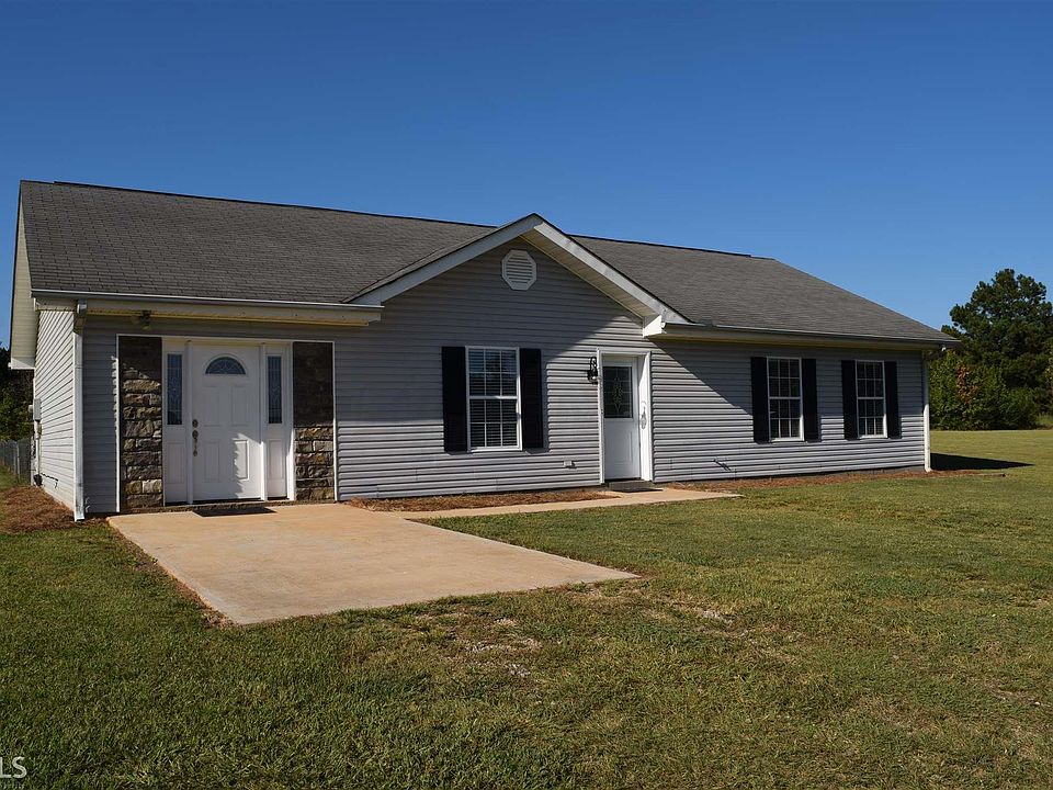 1st image of 94 Twin Oaks Pl