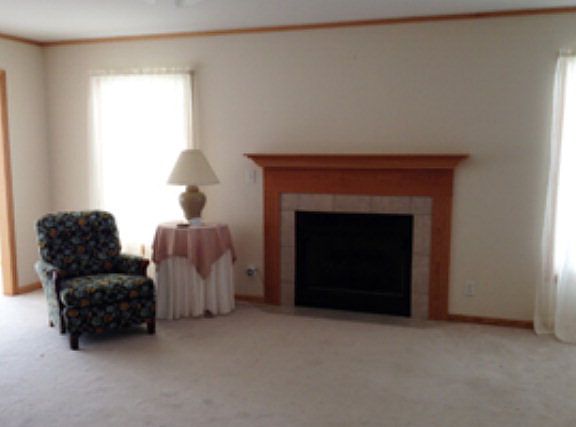 3rd image of 933 Snowmass Dr