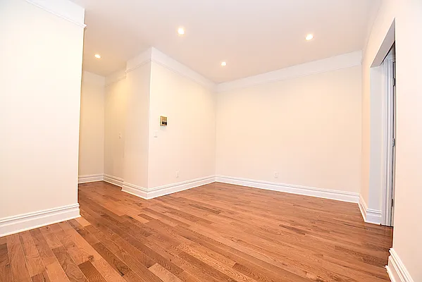 Rented by Corcoran | media 23