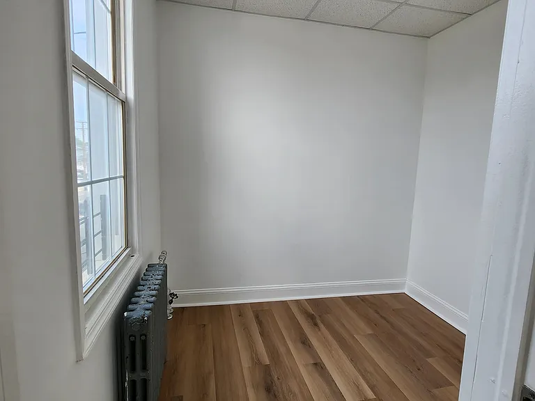 74 W 7th St #2 — Photo 16