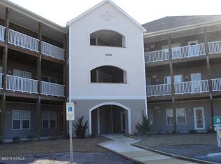 300 Lighthouse Ln APT B3, Cedar Point, NC 28584