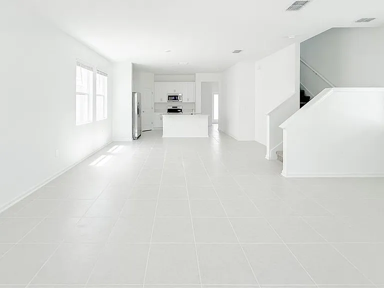 2008 Rider Rain Ln — Photo 5