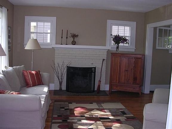 3rd image of 1432 White St