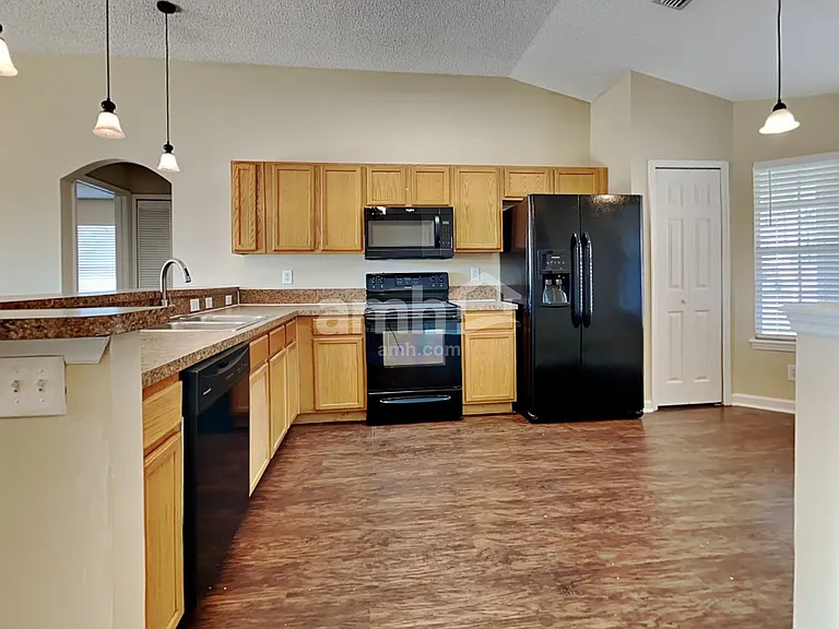2523 Sandhaven Ct — Photo 3