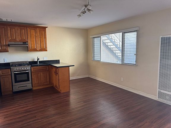 5th image of 3815 Vermont St APT 3