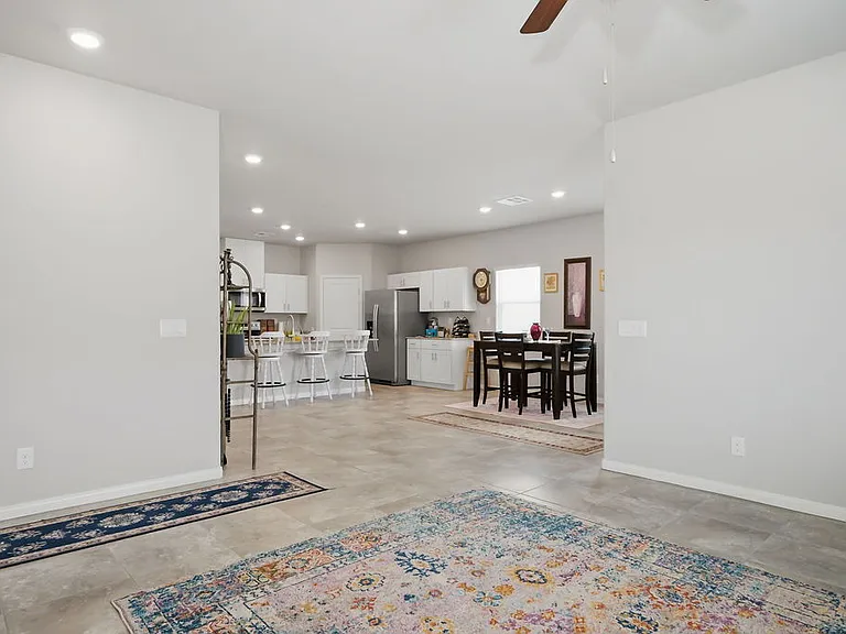 73 Hawk Ave — Photo 27