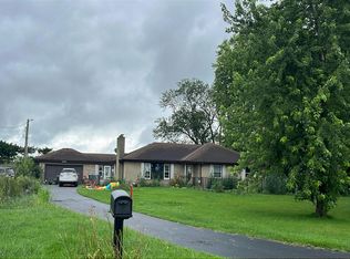 1226 N 36th Rd, Ottawa, IL 61350
