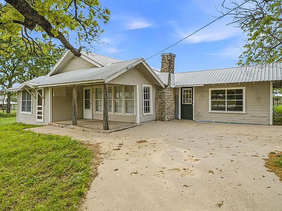 2nd image of 305 County Road 483